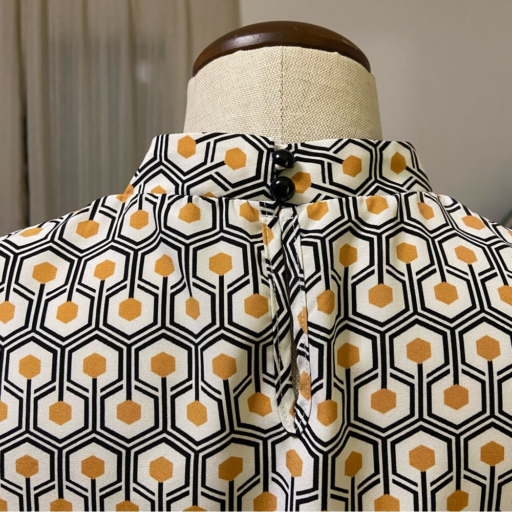 SHEIN | Button Neck Keyhole Back Geo Long Sleeve Top - Picture 7 of 8